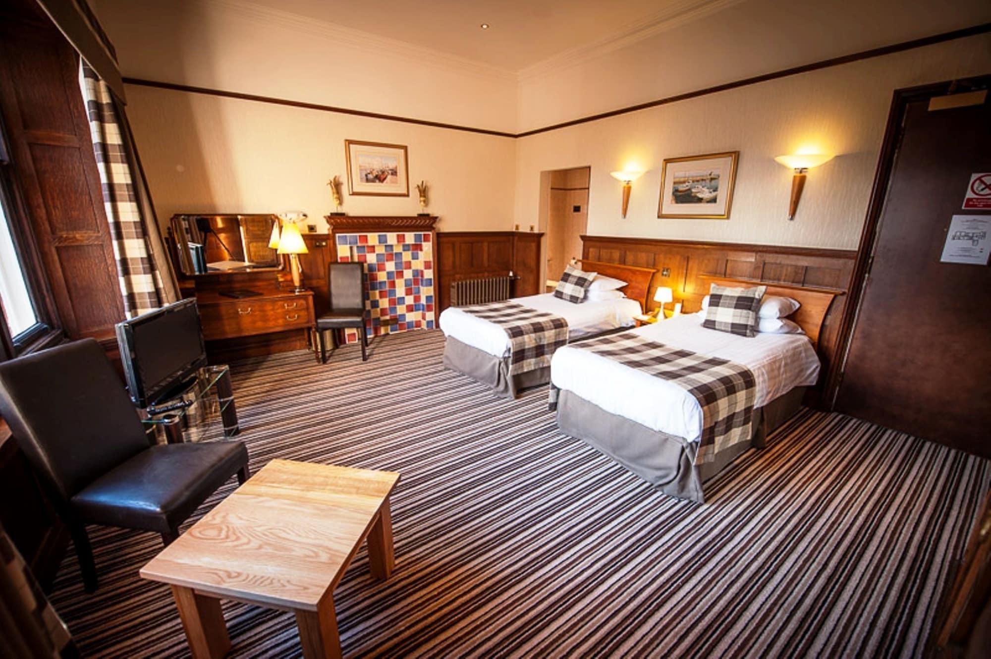 Savoy Park 3*